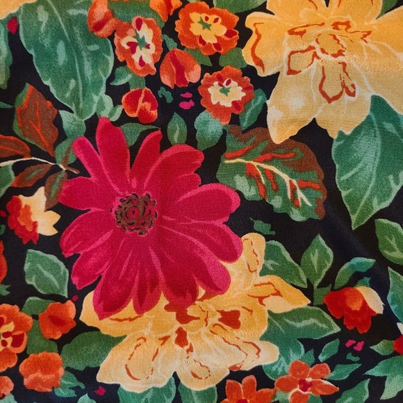 Adorable vintage floral skirt! - Picture 2 of 3